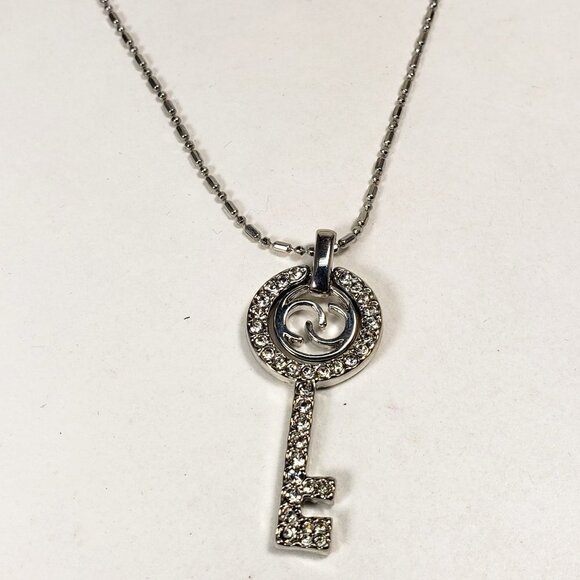 Women's Stunning Silver tone Dot & Dash Chain Necklace - With a Pave Key Pendant - Picture 4 of 7